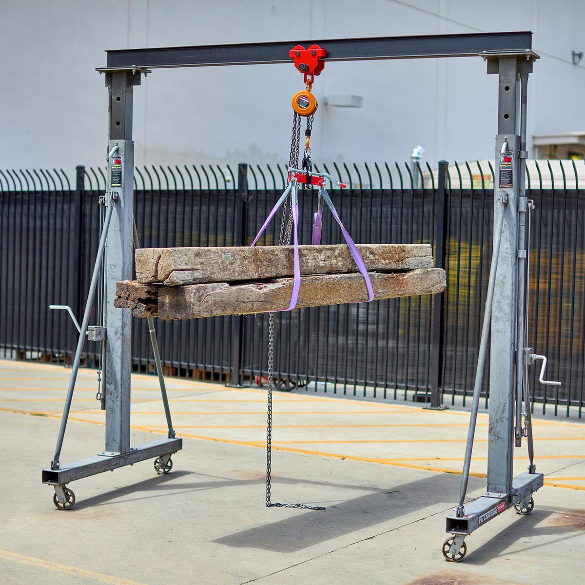 1 Ton Telescoping Gantry Crane H814