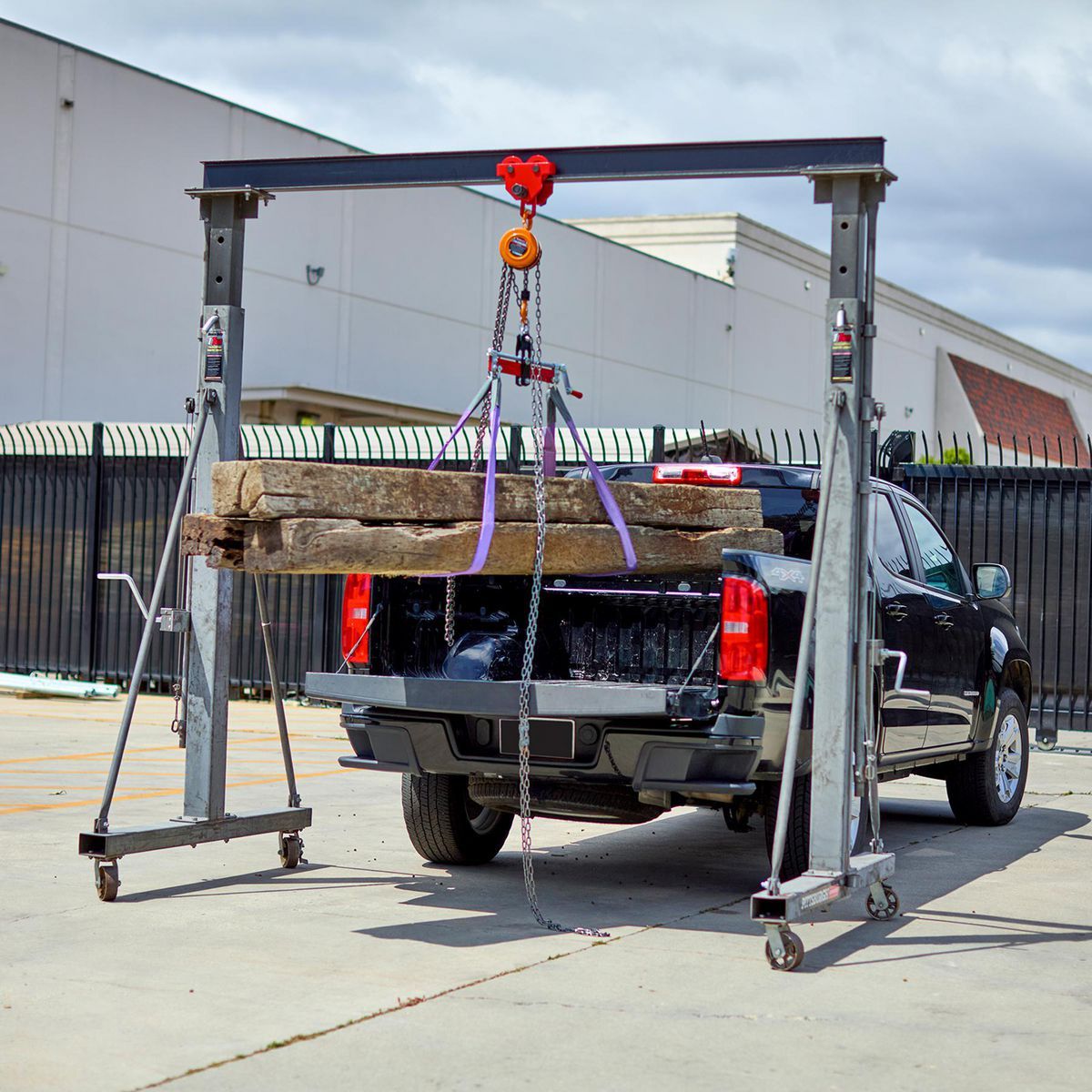 1 Ton Telescoping Gantry Crane H814